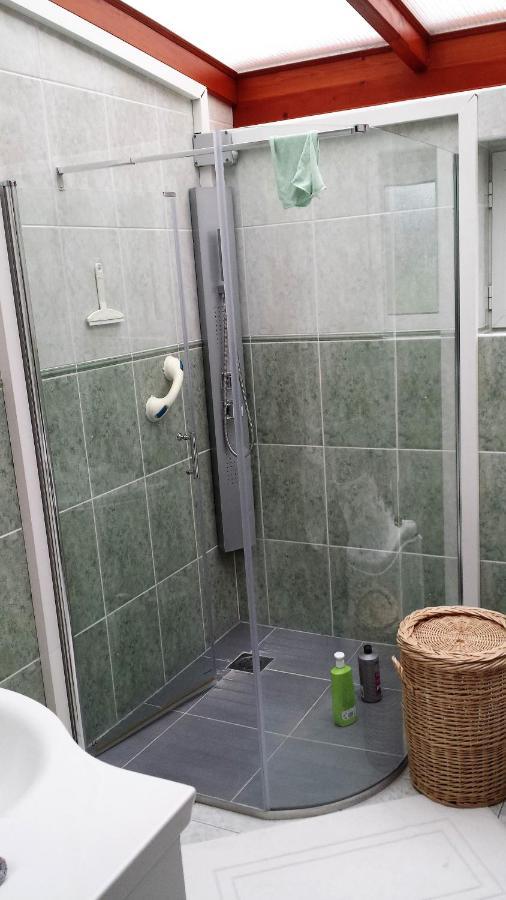 Chambre Privee Avec Salon, Garage Voiture, Velos, Motos Tourville-sur-Arques Eksteriør bilde
