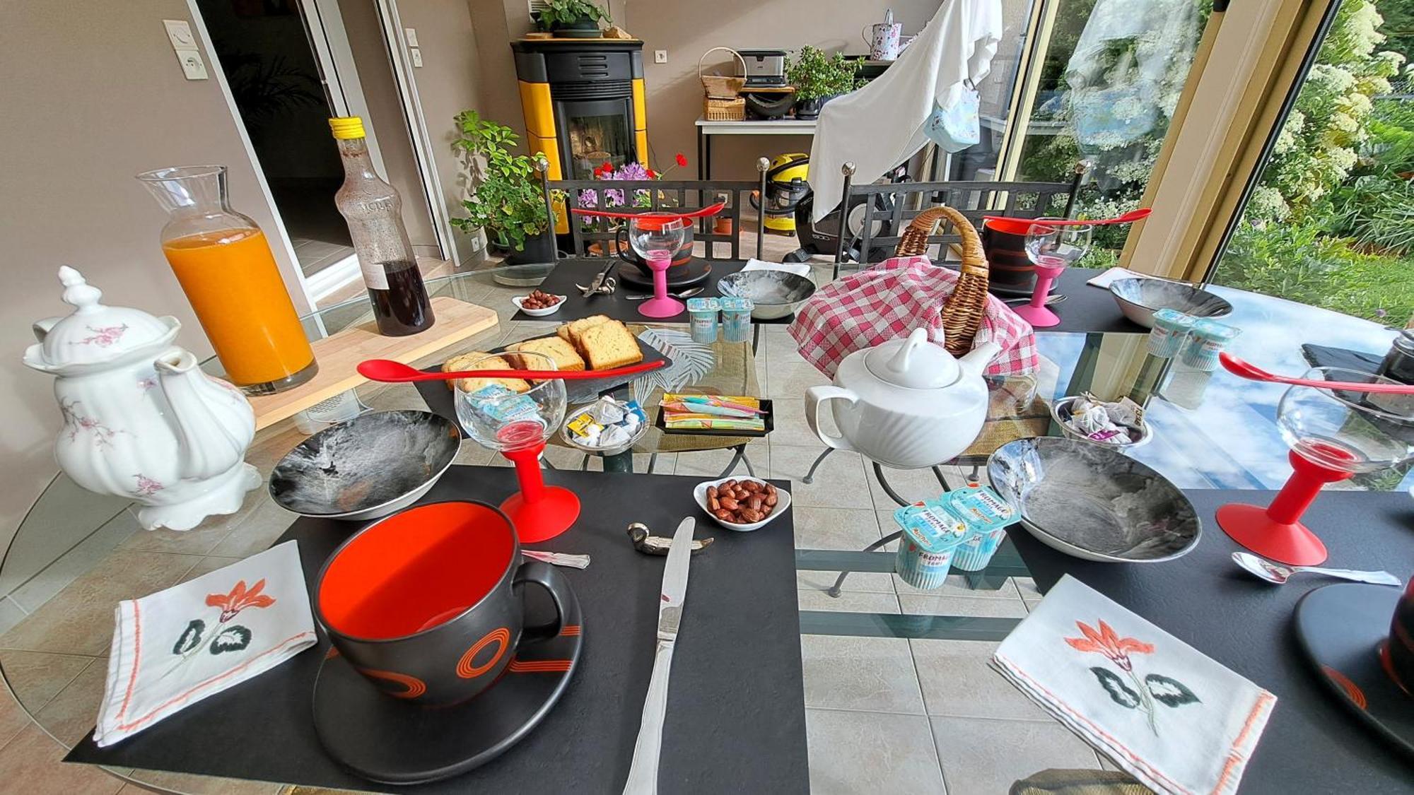 Chambre Privee Avec Salon, Garage Voiture, Velos, Motos Tourville-sur-Arques Eksteriør bilde